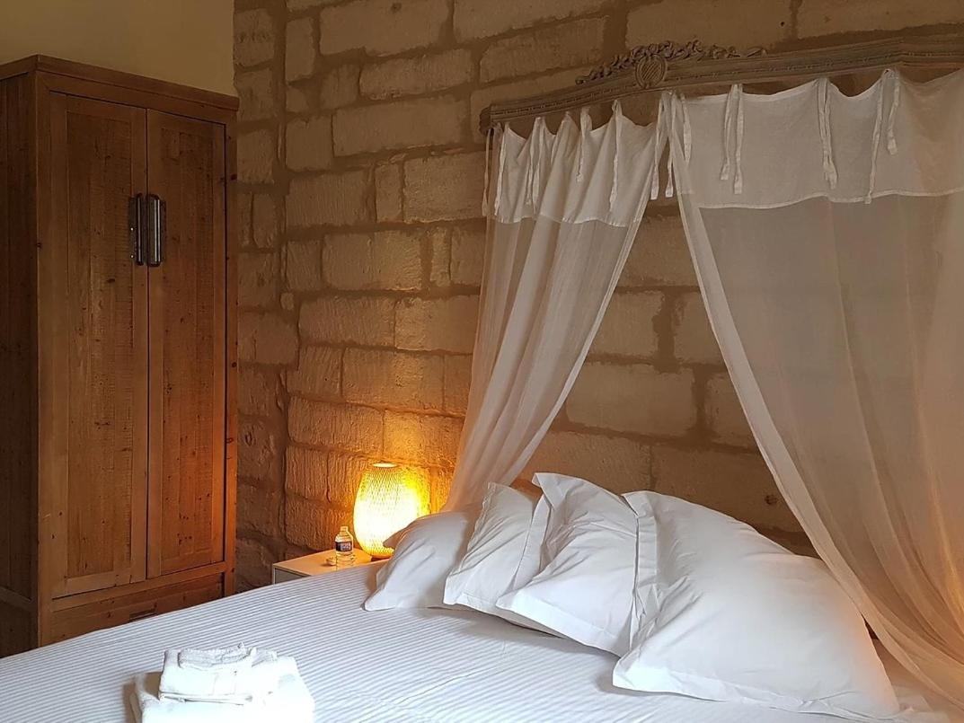ユゼ La Maison Des Marronniers Bed & Breakfast 部屋 写真